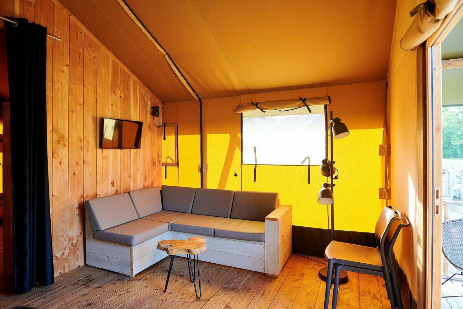 Nieuw-Heeten Vakantiepark Sallandshoeve מראה חיצוני תמונה