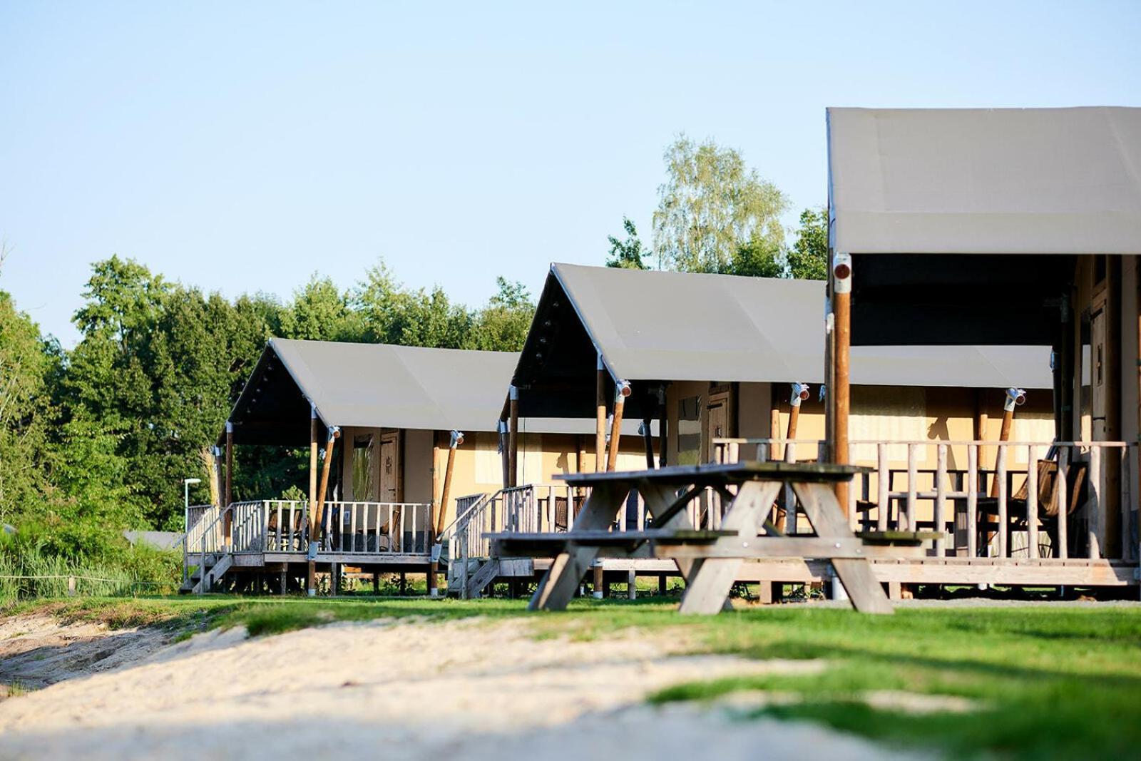 Nieuw-Heeten Vakantiepark Sallandshoeve מראה חיצוני תמונה