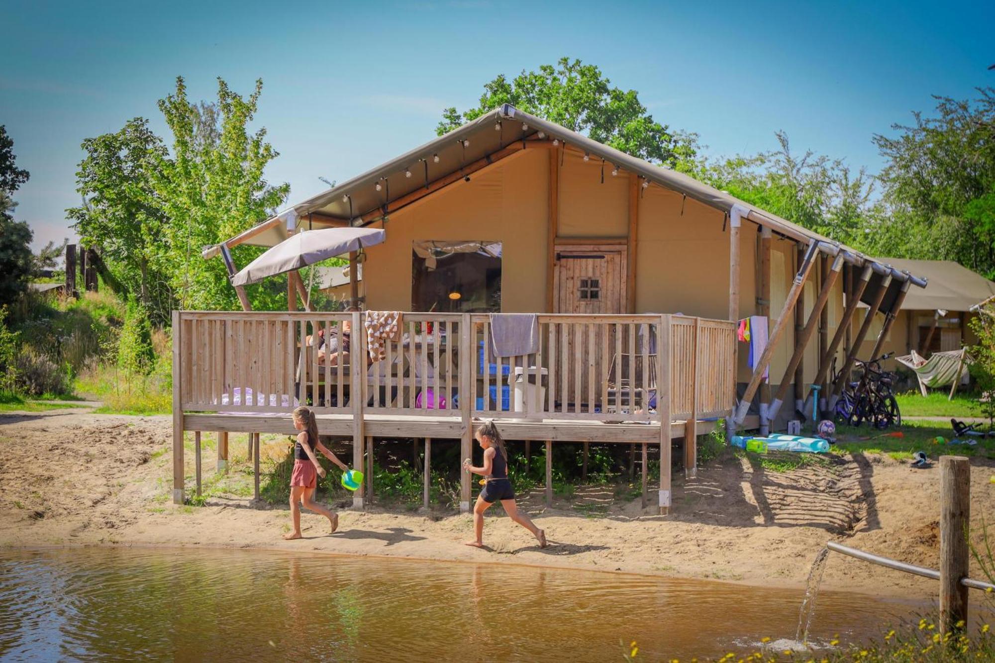 Nieuw-Heeten Vakantiepark Sallandshoeve מראה חיצוני תמונה